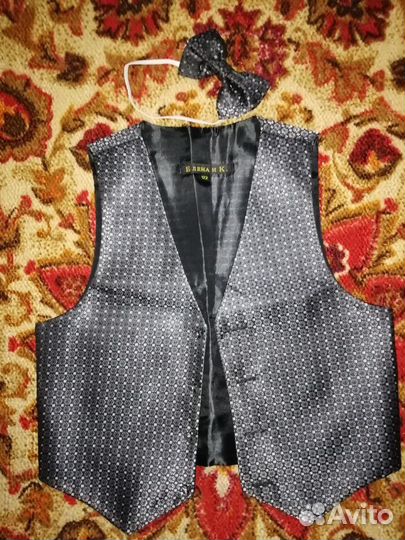 Жилетка с бабочкой