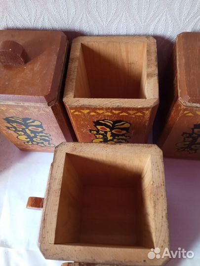 Набор деревянных банок для специй