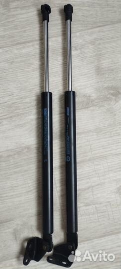 Гидроцилиндр открывания задней двери Мазда сх-5