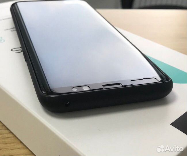 Глянцевая защитная пленка для смартфона Броноскинс