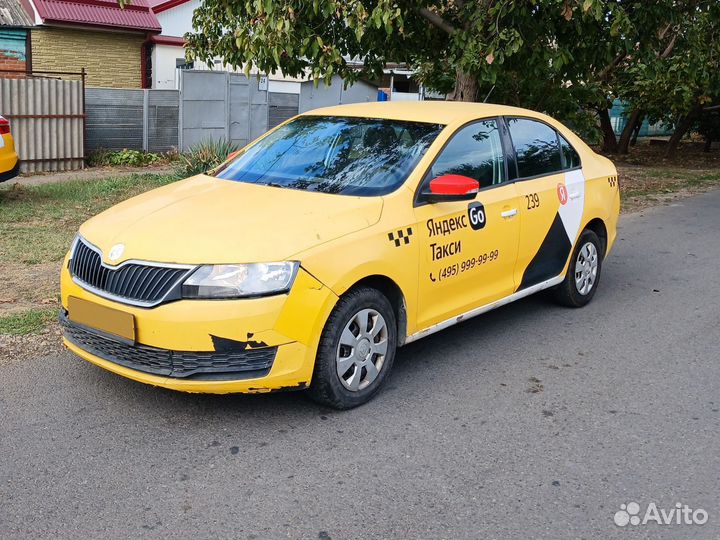 Skoda Rapid 1.6 МТ, 2018, 300 000 км