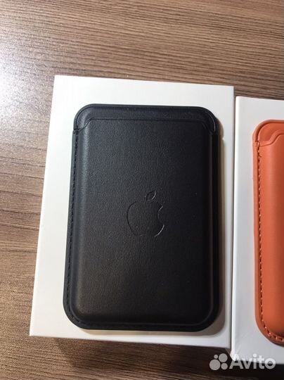 Картхолдеры Apple
