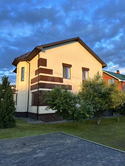 Дом 300 м² на участке 14 сот.