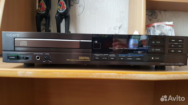 SD- проигрыватель sony CDP - 303 ES