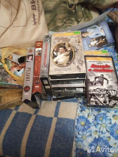 Видеокассеты с фильмами