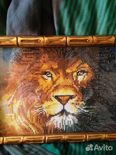 Картина Лев вышита чешским бисером имеется в налич