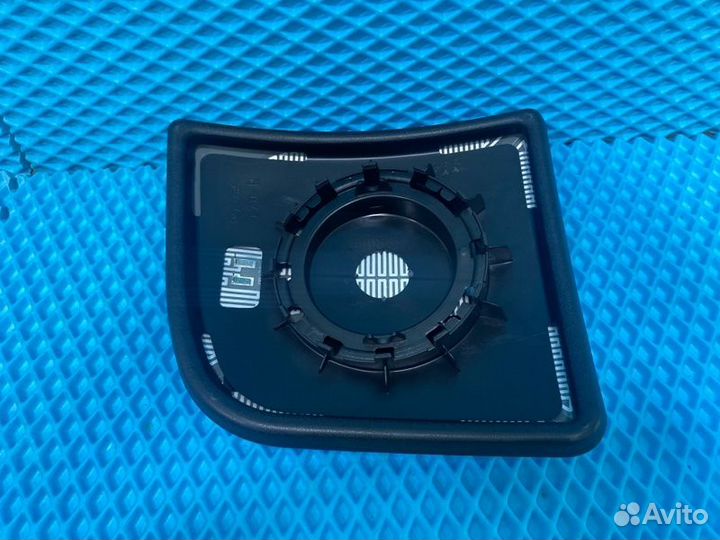 Зеркальный элемент правый Sitrak / Howo C7H / T5G