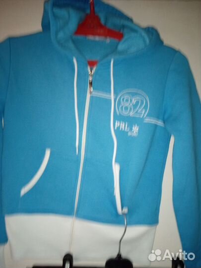 Спортивный костюм женский