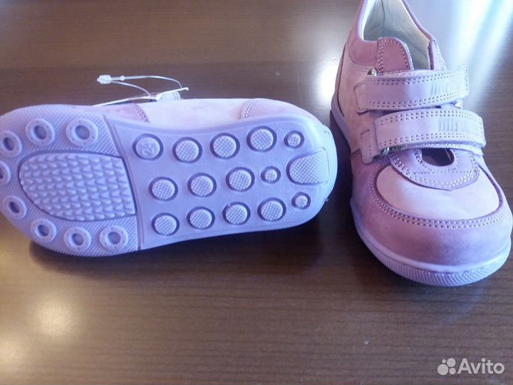 Ботинки детские 24