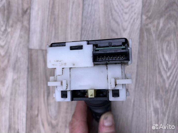 Подрулевой переключатель Infiniti FX S50