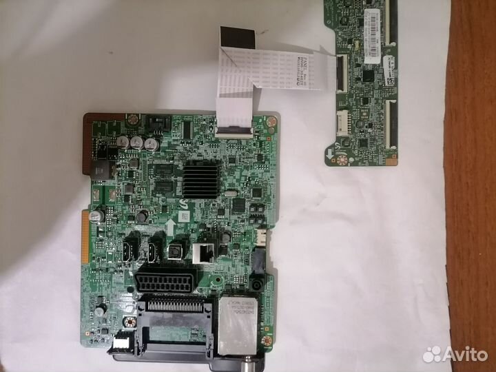 Плата на телевизор 