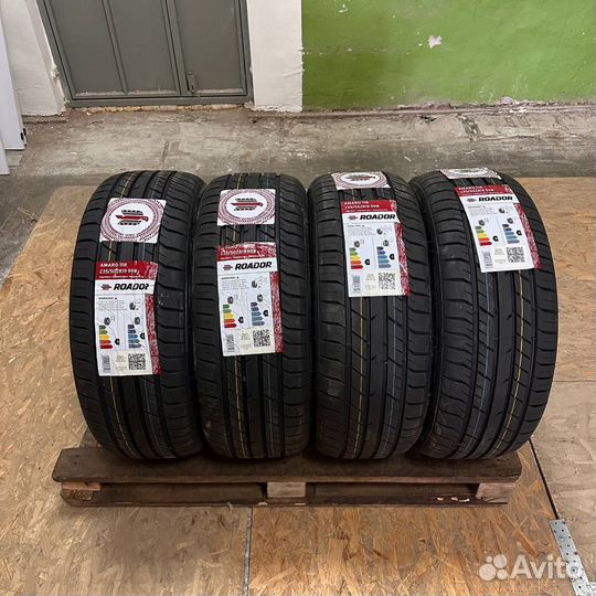 Roador Amaro 118 245/45 R19 102W