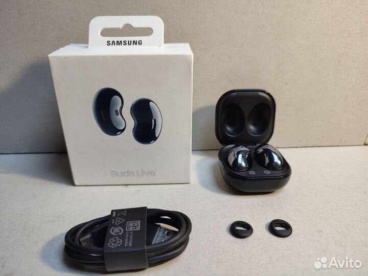 Беспроводные наушники Samsung Galaxy buds live