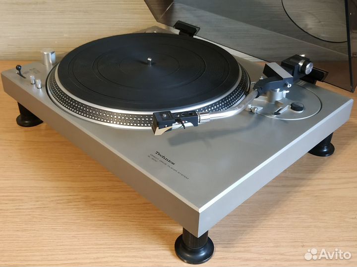 Проигрыватель винила Technics SL-1200 Japan