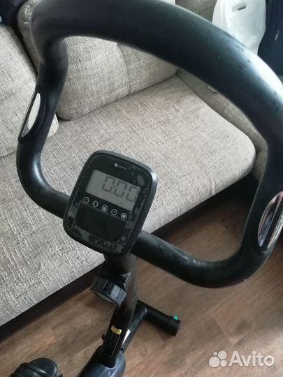 Продаю Велотренажер decathlon essential 2