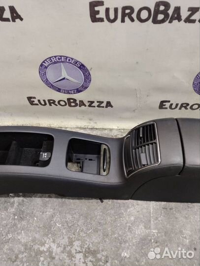 Подлокотник передний и задний Mercedes W219