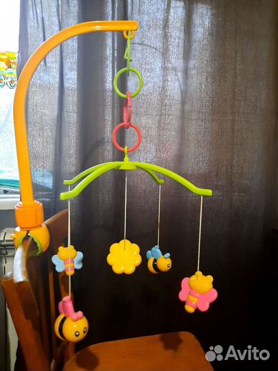 Карусель для малыша