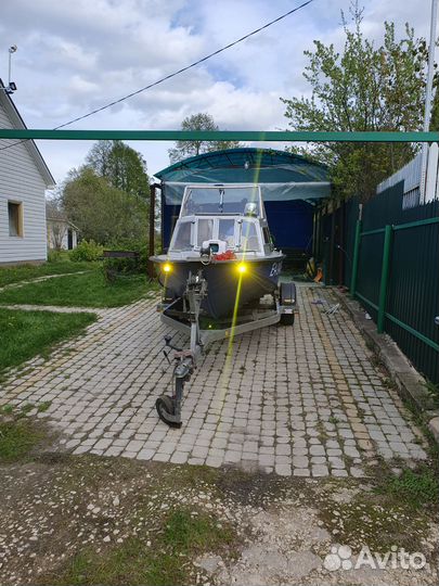 Продаю катер Днепр