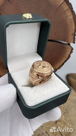 В наличии золотое кольцо с ликом Георгия Побед-ца