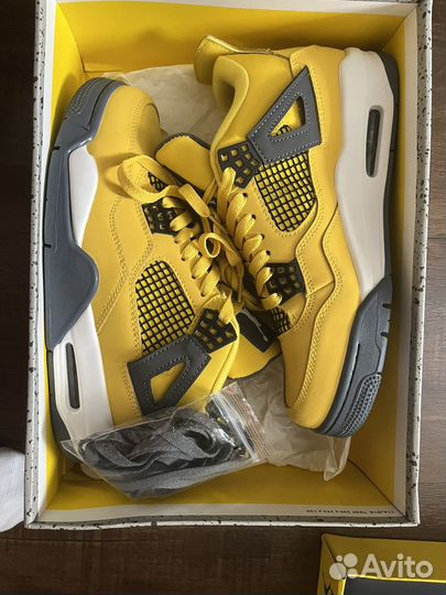 Jordan 4 yellow thunder