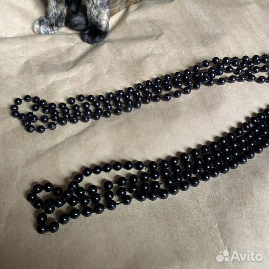 Черные бусы