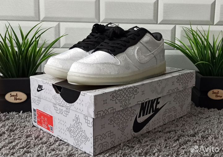 Кроссовки Nike SB Dunk slot fragment