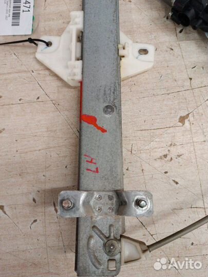 Стеклоподъемник задний левый Hyundai Solaris 1