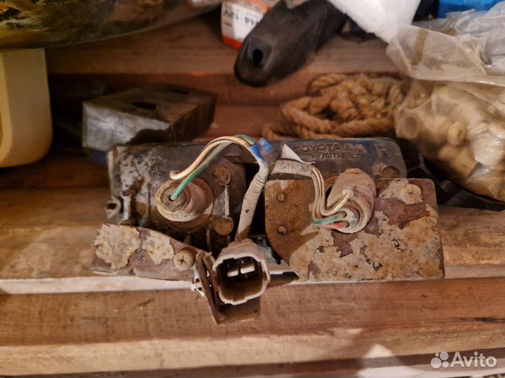 Задний фонарь лкп 90. Повторитель в бампер пр