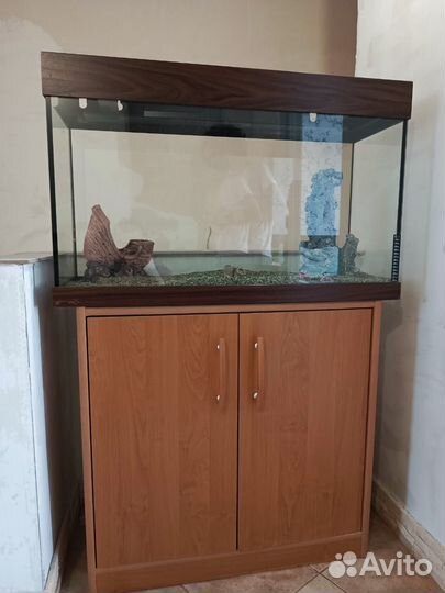 Аквариум с тумбой