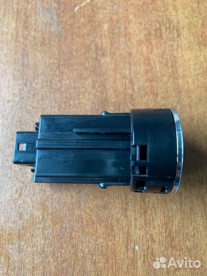 Старт стоп кнопка Toyota Prius ZVW51 2ZR-FXE 2016