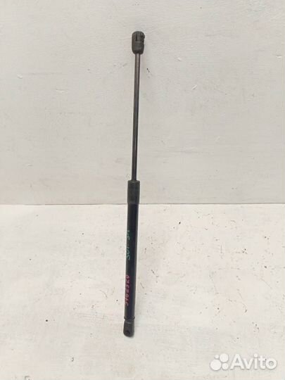 Амортизатор двери багажника