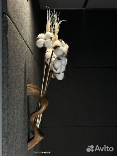 Настенная ваза из дерева