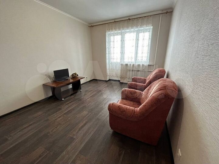 2-к. квартира, 65 м², 8/10 эт.