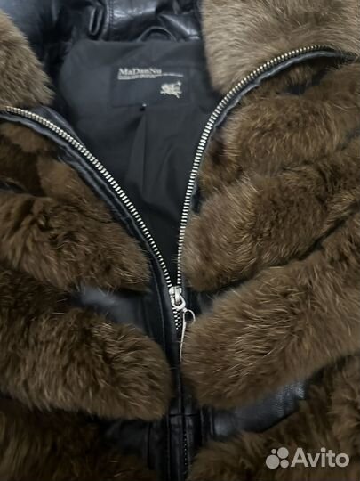 Кожаная куртка с мехом и капюшоном