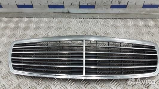 Решетка радиатора mercedes benz E-class W211 (LBE0