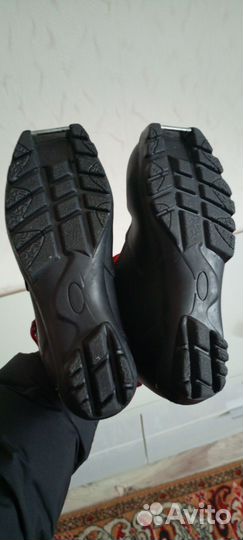 Лыжные ботинки