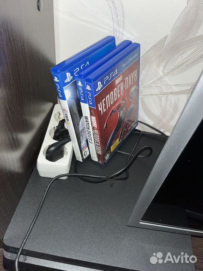 Sony PS4 slim 1tb