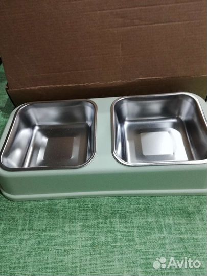 Набор мисок и игрушка кормушка - мельница