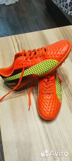 Футбольный бутсы