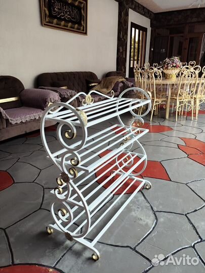 Обувница кованная