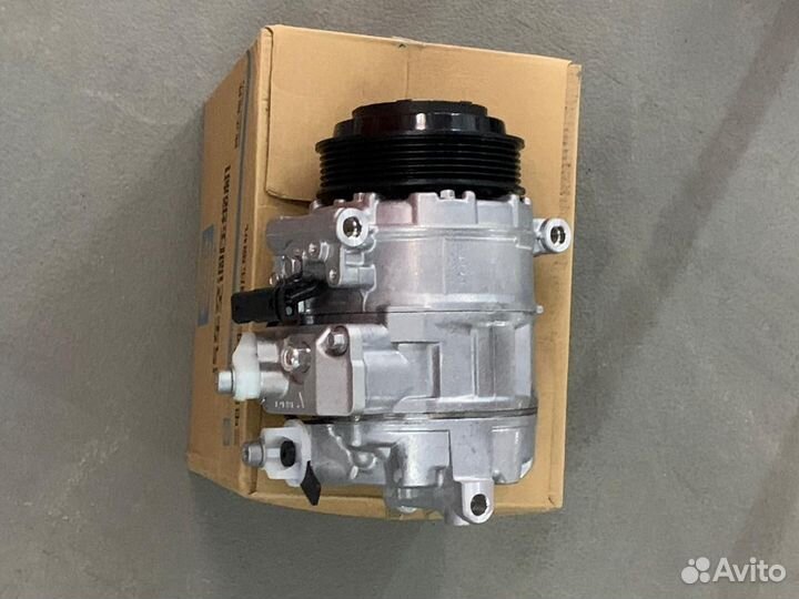 Компрессор кондиционера Mercedes W204,W212