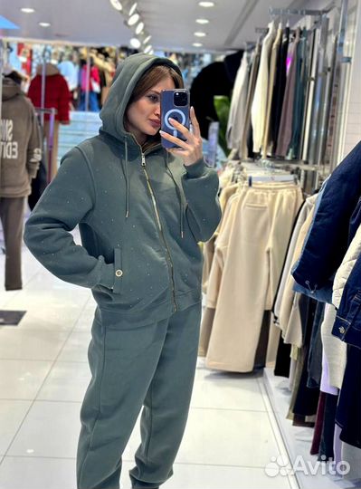 Костюм новый в стразах Турция