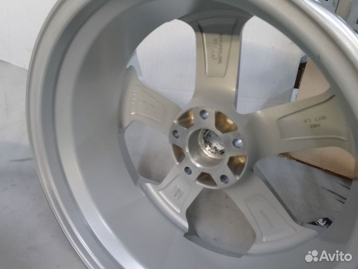 Литые диски R18 5x114.3 Инфинити