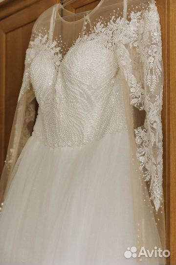 Свадебное платье 44 46 с рукавами
