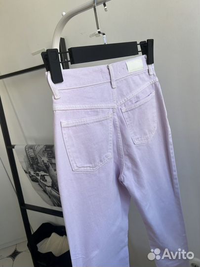 Джинсы mom mango