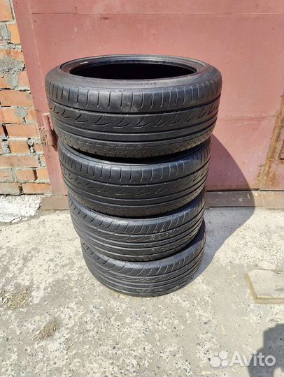 Yokohama Advan Fleva V701 225/45 R18 96W