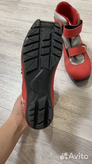 Лыжные ботинки