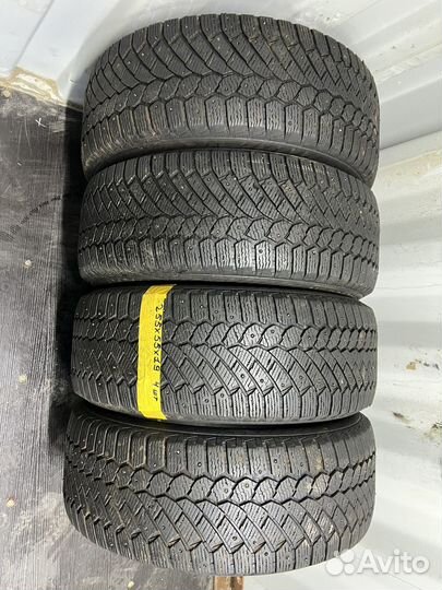 Gislaved Nord Frost 200 SUV 255/55 R19 111T