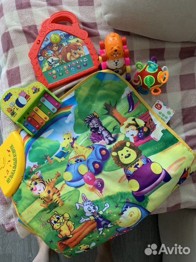 Развивающие игрушки для малышей