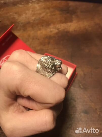 Серебряное кольцо Лев